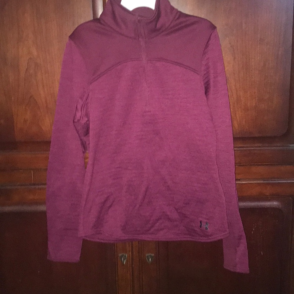 UA women’s pullover.